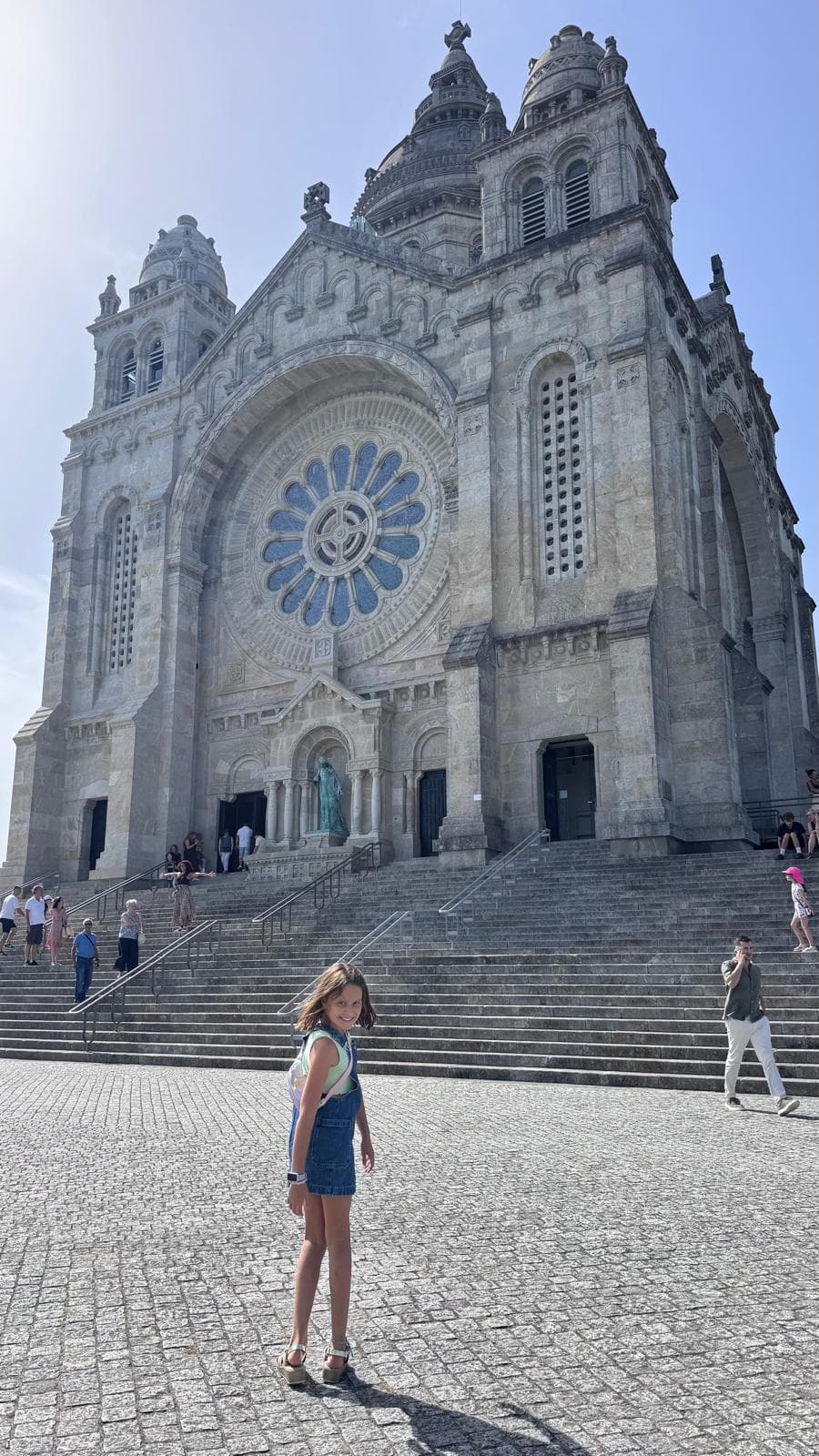 Fachada del Santuario de Santa Luzía, en Viana do Castelo